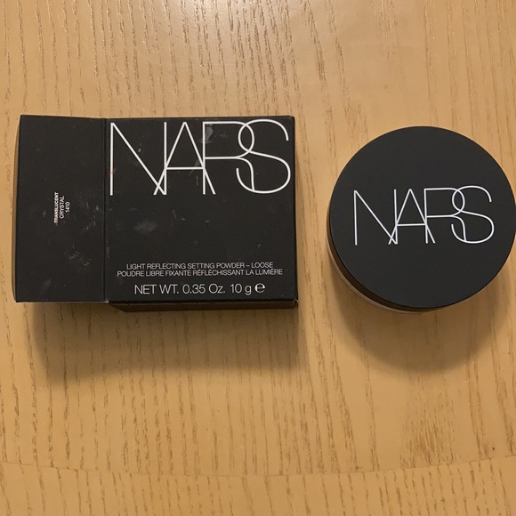 NARS Light Reflecting Setting Powder - Loose - Picture 3 of 7